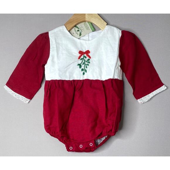 The Oaks Apparel Girls 18 Mo Red Linen Christmas Mistletoe Bubble Romper NWT - Picture 1 of 5